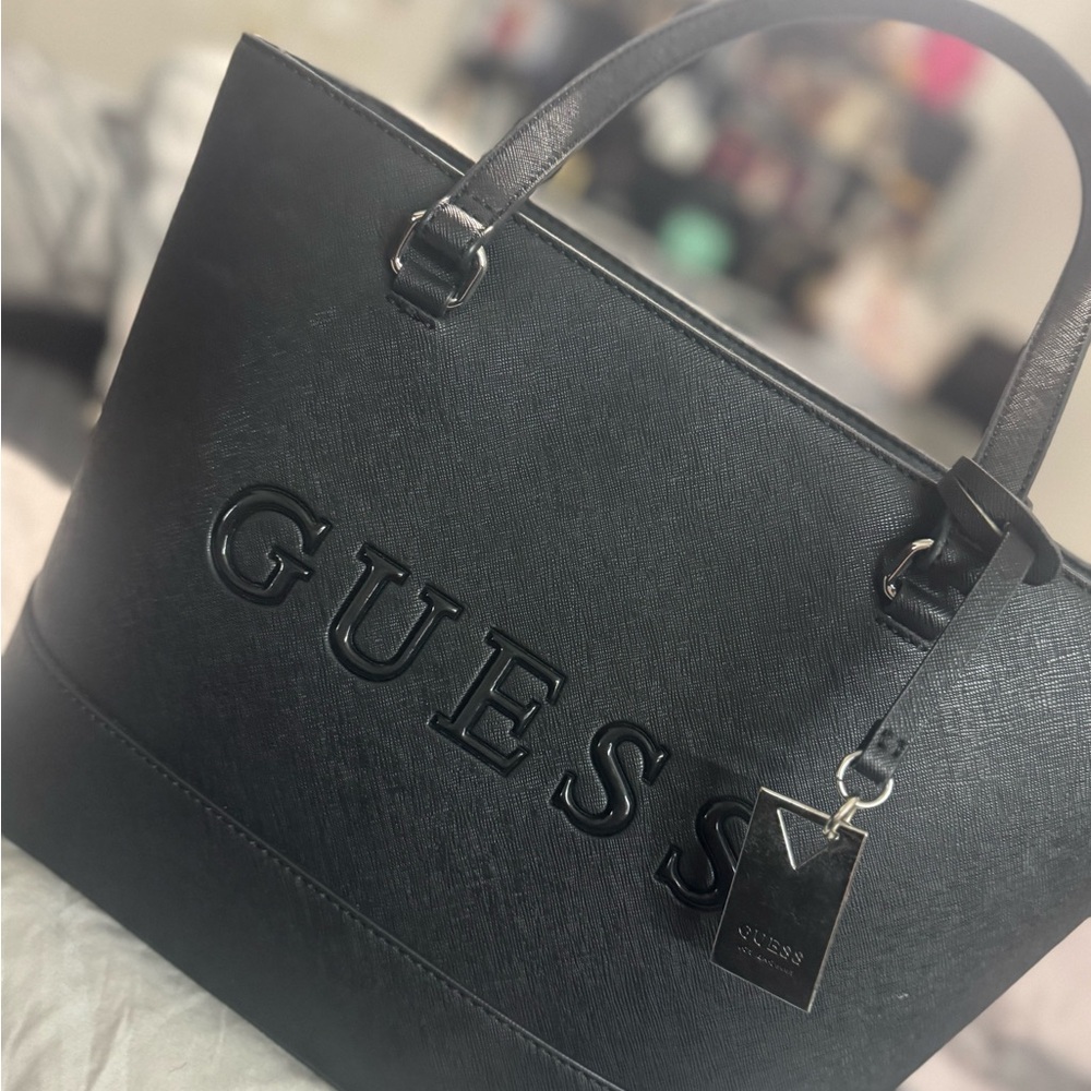 Guess Elegant Black Tote Bag